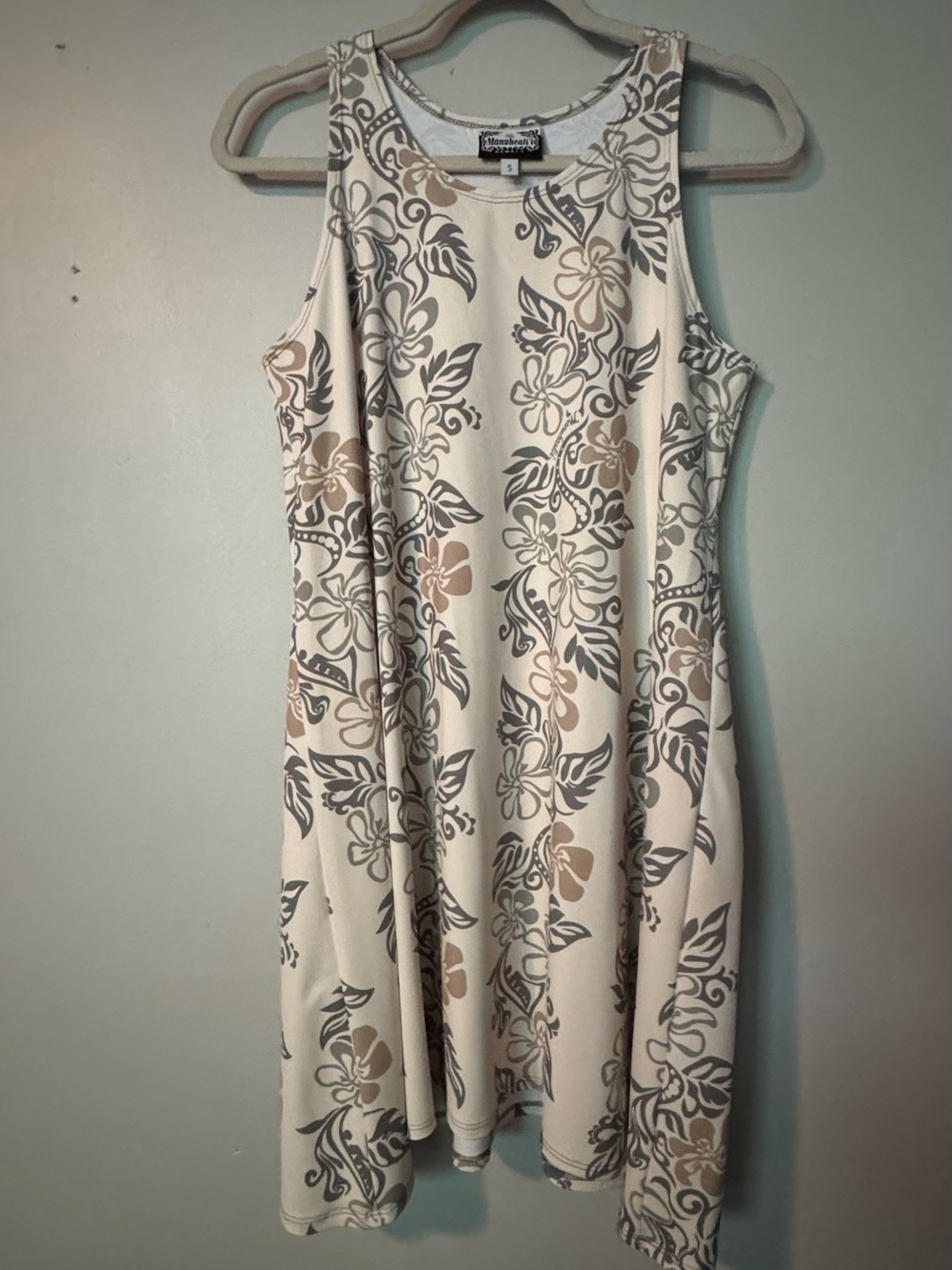Manuheali’i Sleeveless Floral A-Line Dress in Cream and Taupe and Blue